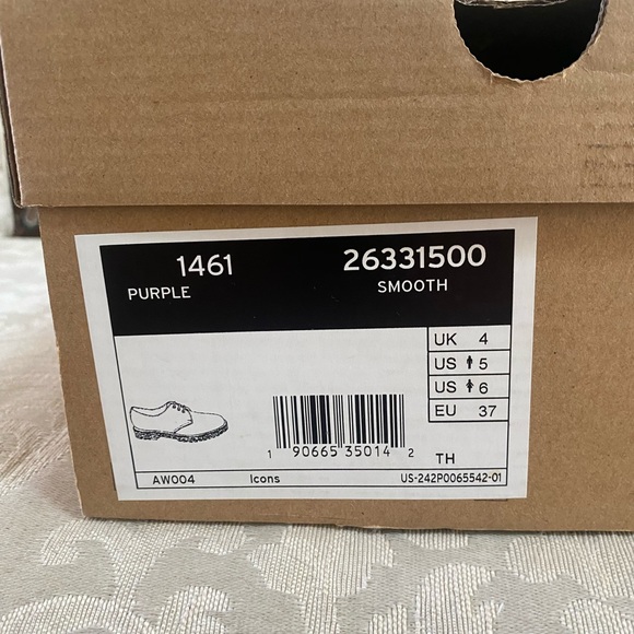 Dr. Martens Oxford size 6 purple NEW IN BOX - Picture 13 of 15